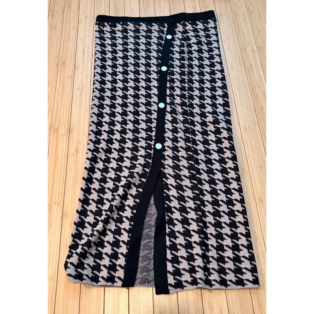 Retrology Women's Small Houndstooth Knit Midi Skirt Black White Button Front